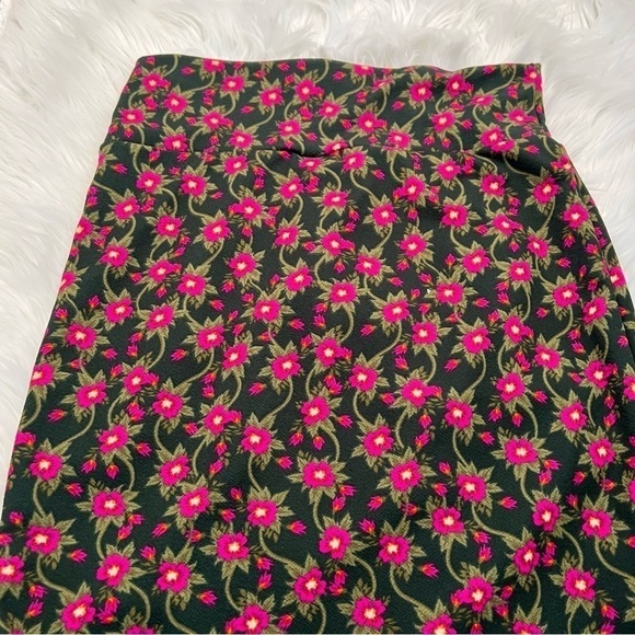 Lularoe Cassie Pencil Skirt Green Pink Floral - Picture 7 of 10